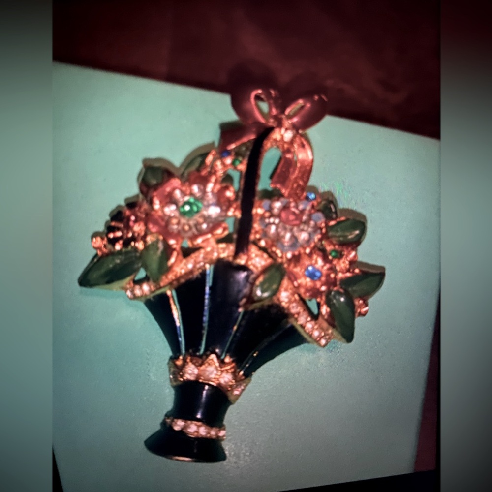 Vintage Coro Emerald City Brooch